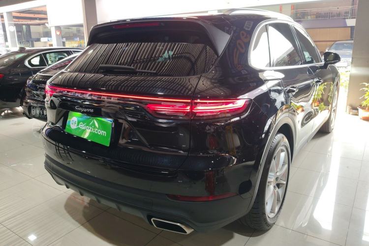 Used Porsche Cayenne 2019 Cayenne 3.0T Rear Right 45 Deg