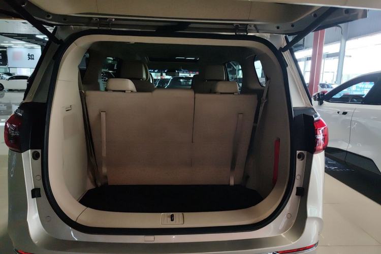 Used Buick GL8 2023 ES Lu Zun Deluxe Model Trunk