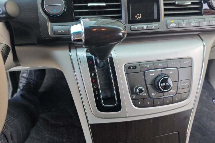 Used Honda Elysion 2015 2.4L VTi Comfort Version