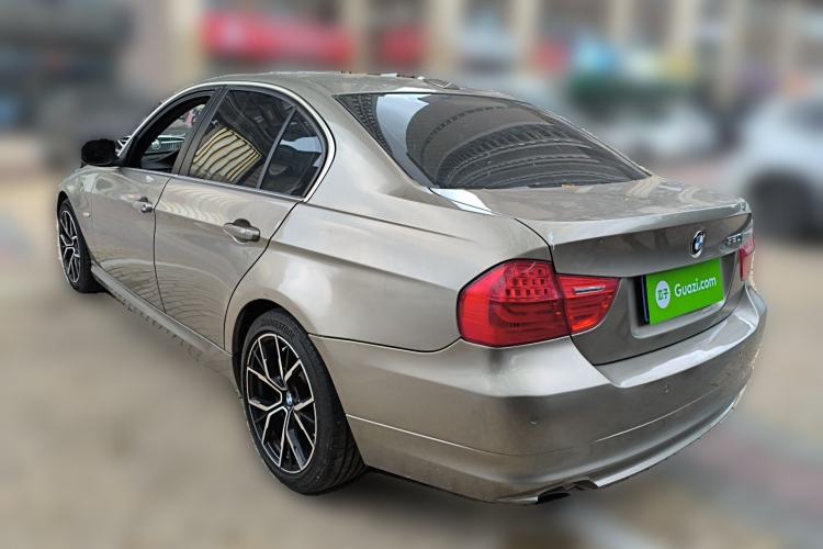 Used BMW 3 Series 2010 320i Luxury Model
