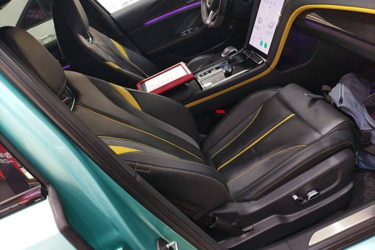 Used Hongqi H6 2023 2.0T ZhiZhen Edition
