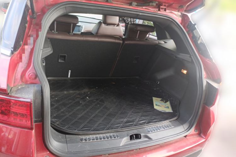 Used Land X7 2016 2.0T Panoramic Deluxe Edition Trunk