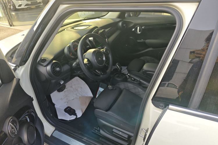 Used MINI MINI 2018 1.5T COOPER Classic Edition Five-Door Version