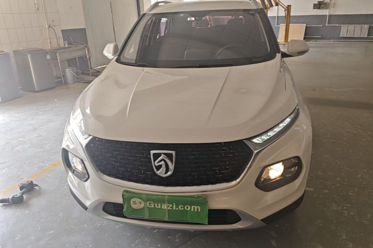 Used Baojun 510 2017 1.5L manual Comfort trim