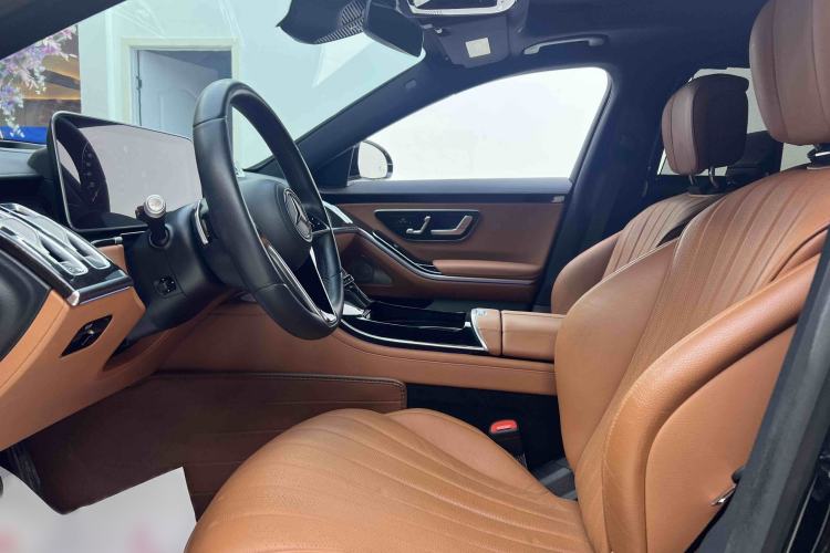 Used Mercedes-Benz S-Class 2022 Revised S 400 L Luxury Edition Interior 5