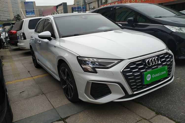 Used Audi A3 2024 Sportback 35 TFSI Fashionable Sports Model Front Right 45 Deg