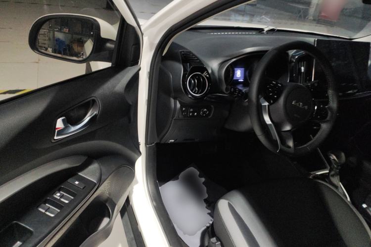 Used Kia kx1 Stonic 2021 1.4L CVT Fun Edition
