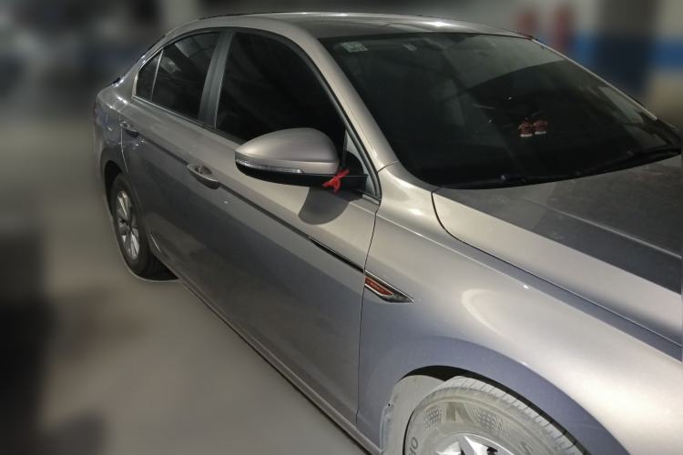 Used Volkswagen Bora 2020 1.5L Manual Fashion Edition
