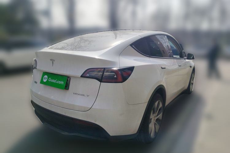 Used Tesla Model Y 2022 Long-Range All-Wheel-Drive Version
