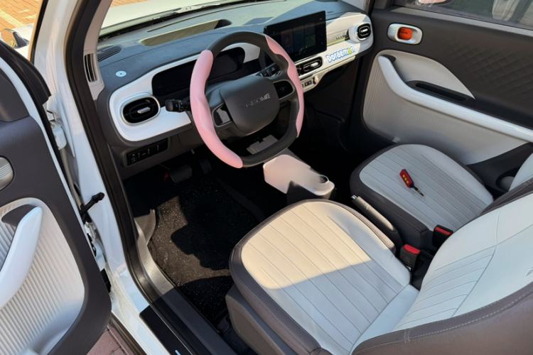 Used Geely Galaxy Panda 2025 210km Panda Kart Interior 7