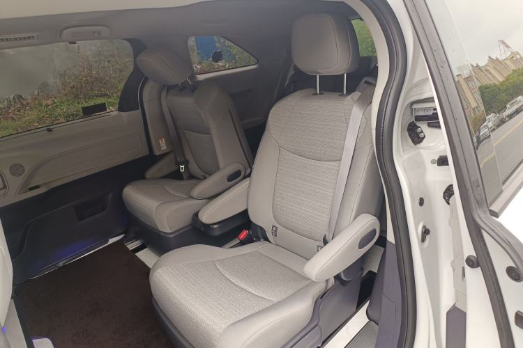 Used Toyota SIENNA 2024 2.5L Hybrid Comfort Edition Left Rear Seat