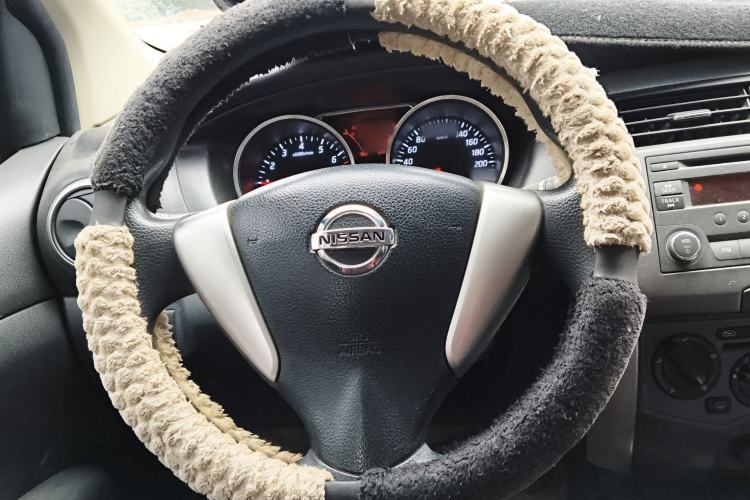 Used Nissan Livina 2013 JINRUI 1.6XV Manual Luxury Edition