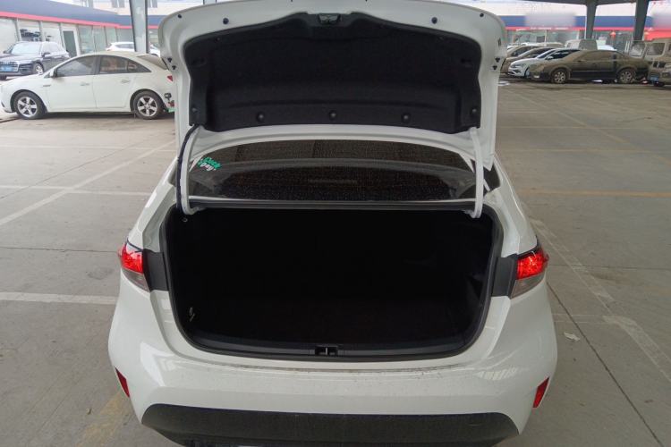 Used Toyota Levin 2023 Smart Electric Hybrid Dual-Engine 1.8L Luxury Edition Trunk