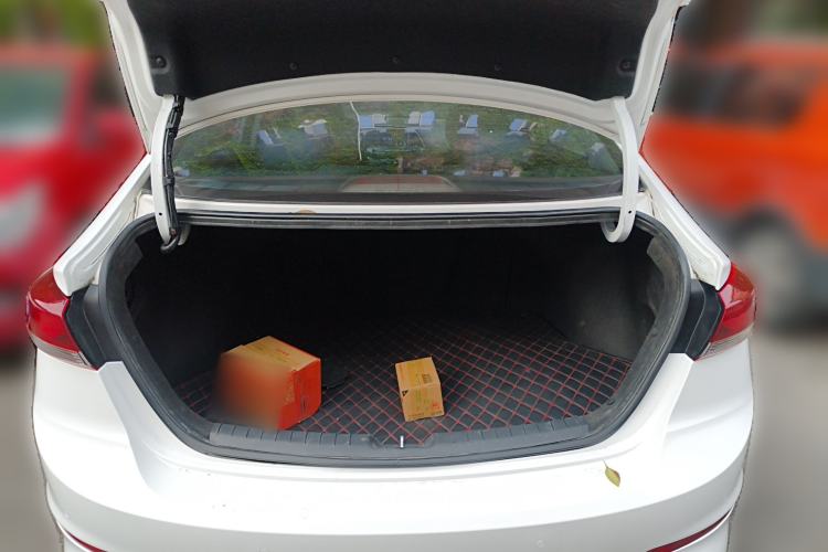 Used Hyundai Elantra (6th Generation / Lingdong) 2018 1.4T Dual-Clutch Xuan Dong · Dynamic Edition Trunk