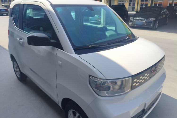 Used Wuling Hongguang MINIEV 2020 Freedom Version Lithium Iron Phosphate Front Right 45 Deg