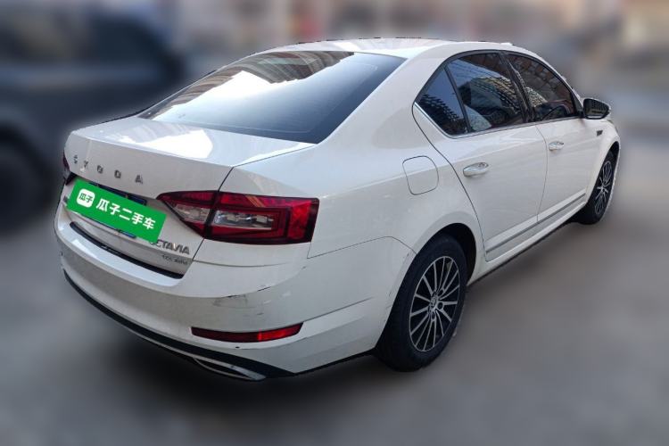 Used Skoda Octavia 2019 TSI230 DSG SmartDrive Luxury Edition China VI
