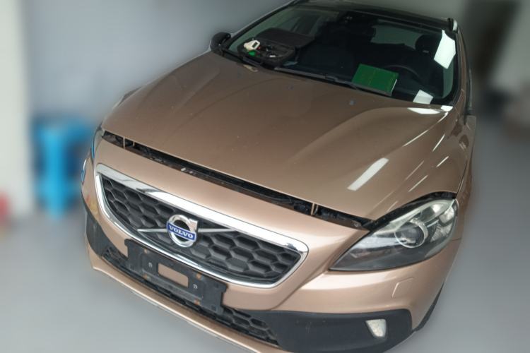 Used Volvo V40 2014 Cross Country 2.0T Zhiyi Edition