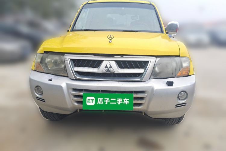 Used Mitsubishi Pajero 2006 3.0L AT GLX Front