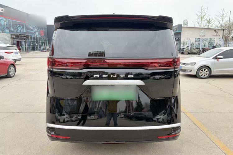 Used Denza D9 2024 DM-i 970 Luxury Model