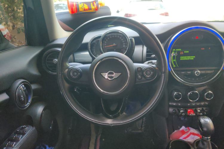 Used MINI 2016 1.5T COOPER Pioneer Edition Five-Door Model
