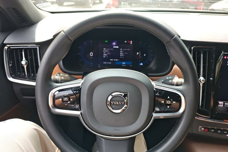 Used Volvo S90 2024 B5 Zhiyi Luxury Edition Steering Wheel