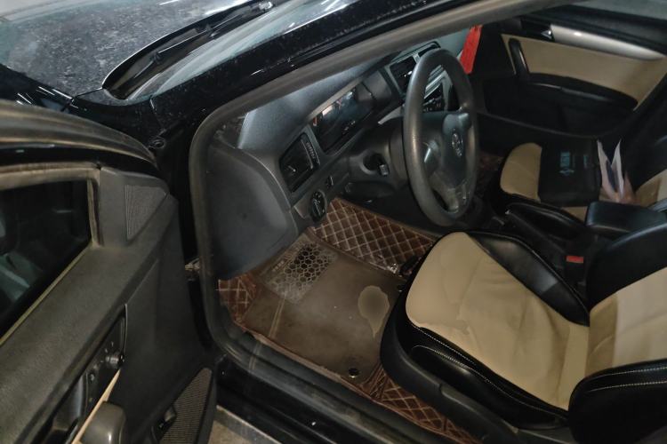 Used Volkswagen Lavida 2013 Revised Classic 1.6L Automatic Fashion Edition
