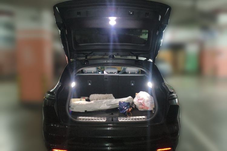 Used Nio ET5T 2025 Model Champion Commemorative Edition, 75kWh Touring
