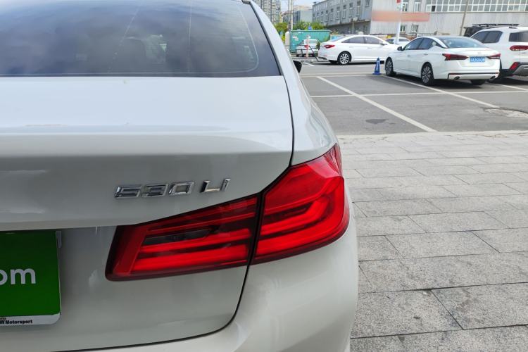 Used BMW 5 Series 2019 Facelifted 530Li Luxury Edition Premium Package Right Rear Taillight