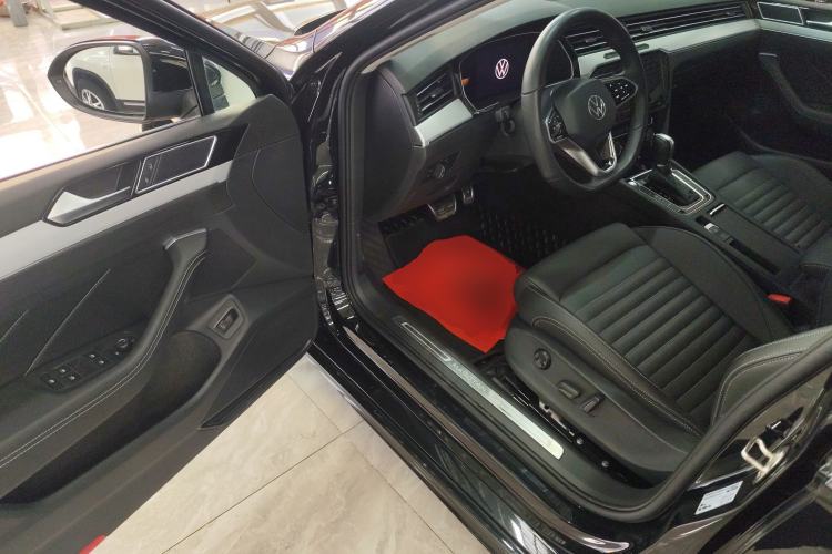 Used Volkswagen Magotan 2023 2 Million Units Limited-Edition 280TSI DSG Comfort Version Driver Seat