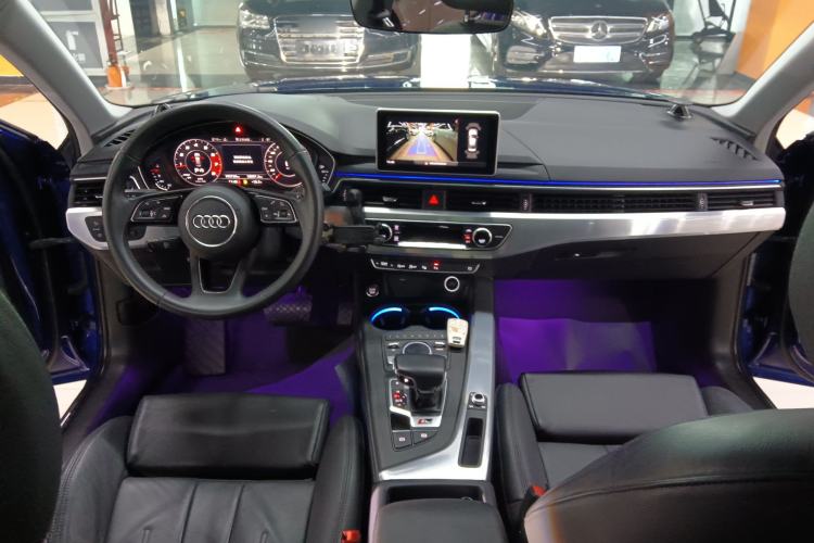 Used Audi A4L 2019 40 TFSI Fashion Edition China VI Emission Standard
