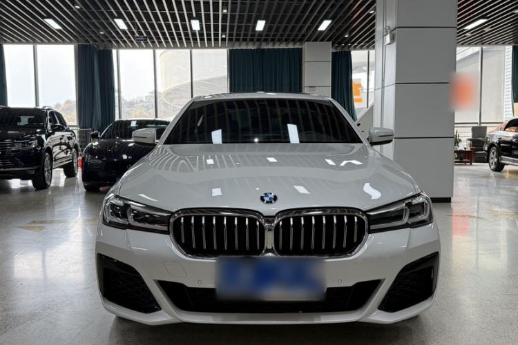 Used BMW 5 Series 2021 Facelifted 530Li Leading Edition M Sport Package
