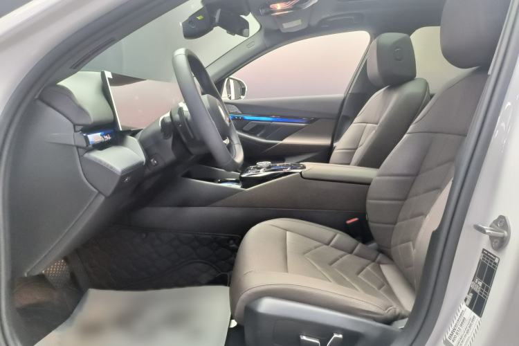 Used BMW 5 Series 2024 530Li Leading Luxury Package
