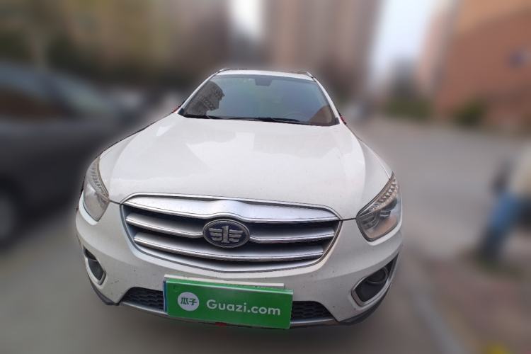 Used Bestune X80 2013 2.0L automatic comfort version
