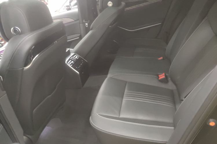 Used Hongqi H9 2022 2.0T Smart Connect Flagship Edition Left Rear Seat