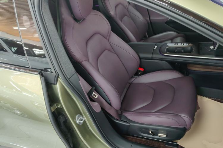 Used Xiaomi Auto SU7 2024 Rear-Drive Ultra-Long Range Advanced Pro-Level Intelligent Driving Version Right Front Seat