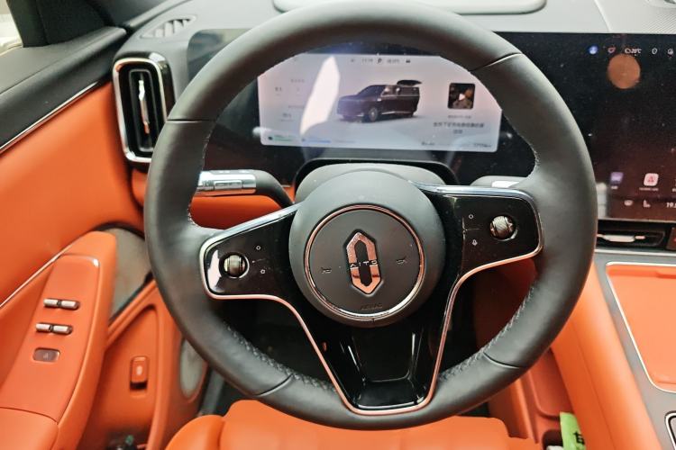 Used Hima AITO M8 2025 Extended-Range Max+ Version 53.4 kWh 6-Seater Edition Steering Wheel