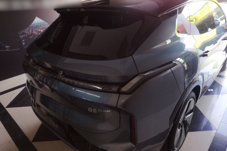 Used Lynk & Co 08 EM-P 2025 220 km All-Wheel-Drive Performance Halo
