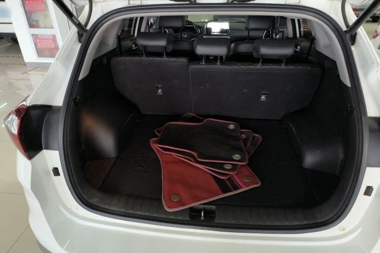 Used Hyundai Tucson 2019 280TGDi Dual-Clutch Two-Wheel Drive Fashion Edition China VI Standard
