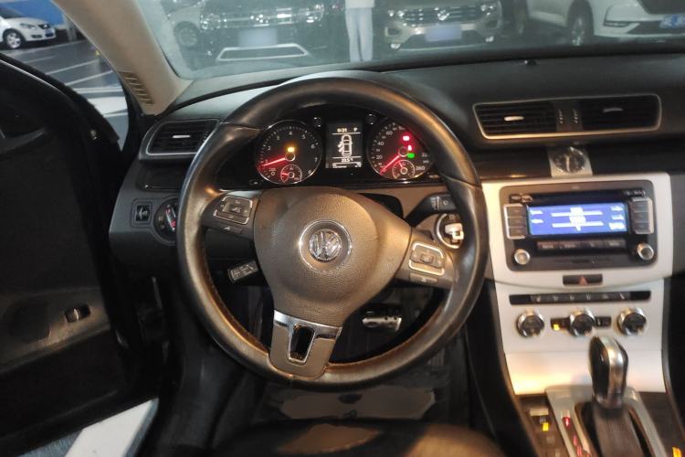 Used Volkswagen Magotan 2012 1.8TSI Luxury Model Steering Wheel