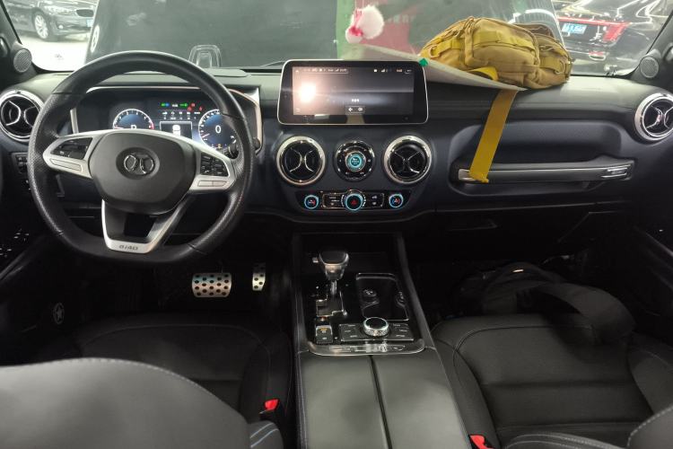 Used BAIC Off-Road BJ40 2019 2.0T Automatic Four-Wheel Drive Urban Hunter Edition Flagship Model China V Emission Standard
