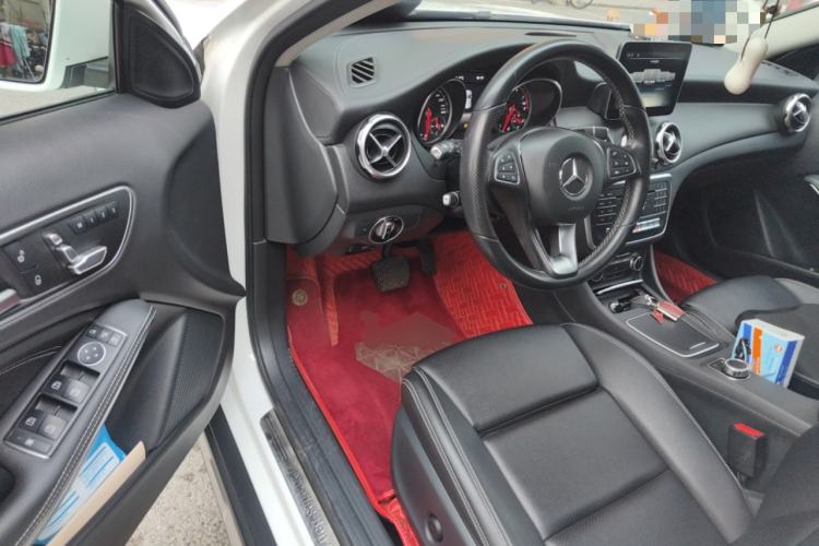 Used Mercedes-Benz GLA 2017 GLA 200 Fashion Model
