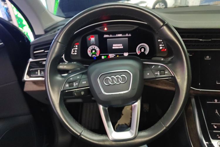 Used Audi Q7 2023 55 TFSI quattro S line Sport Edition Steering Wheel