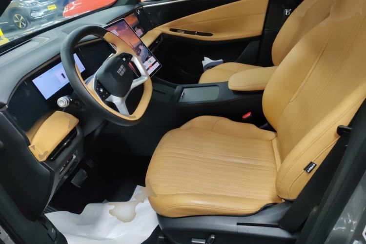 Used Geely Galaxy L7 2024 1.5T 115 km PLUS Dragon Edition