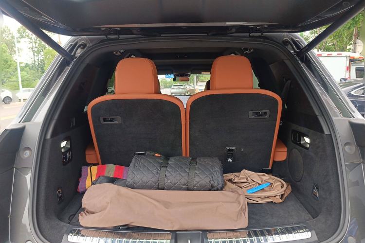 Used Li Auto L8 2023 Pro Model Trunk