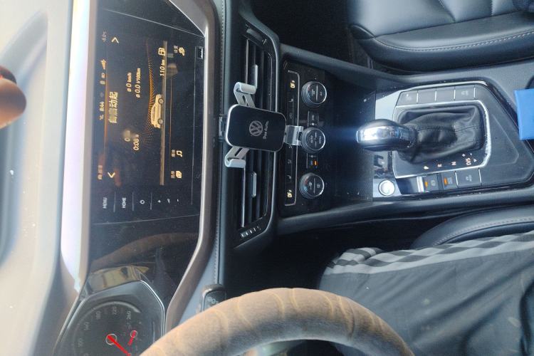 Used Volkswagen Tharu 2020 280TSI Two-Wheel Drive Luxury Edition China VI Standard Audio And AC Panel