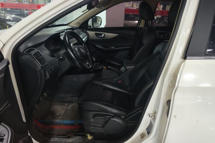 Used Dongfeng Fengon S560 2018 1.8L Manual Urban Model 7 Seats Left Front Seat