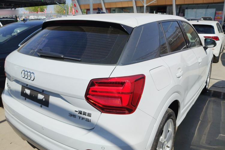 Used Audi Q2L 2021 35 TFSI Fashionable and Elegant Model
