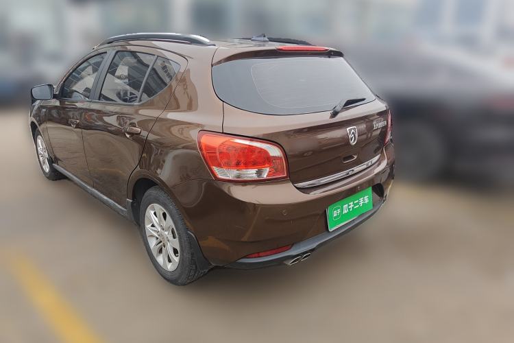 Used Baojun 610 2014 CROSS 1.5L Manual Comfort Model
