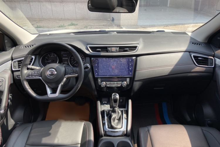 Used Nissan Qashqai 2022 2.0L CVT XV Premier Luxury Edition Interior 2