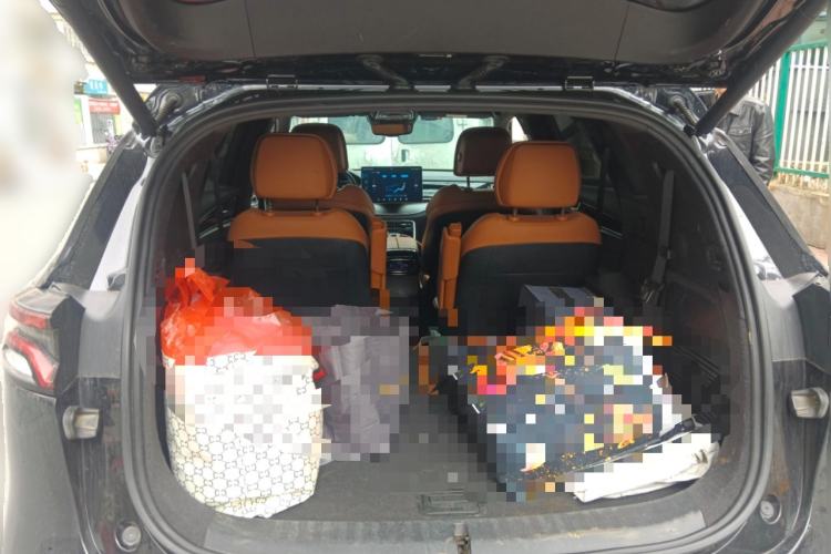 Used BYD Tang New Energy 2022 EV 730KM Luxury Model Trunk